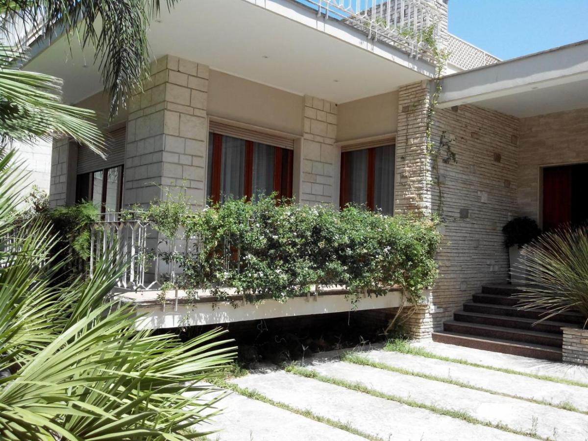 Villa Lazzari B&B Tra I Due Mari Мальє Екстер'єр фото